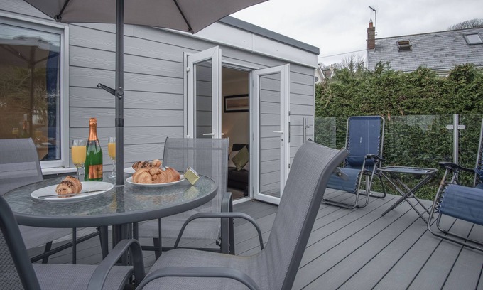 Horton House | Sea Breeze Apt 2 - 2 Bed - Horton Beach