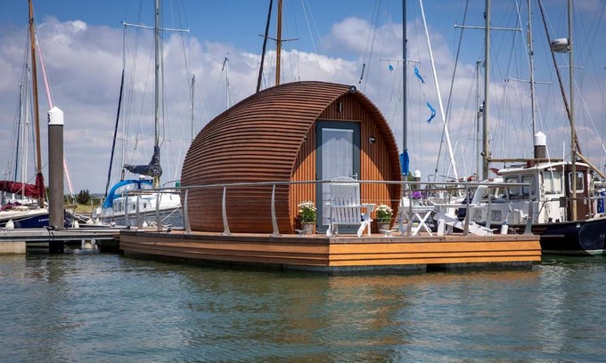 Emsworth Hotel | Sea Breeze Ark 900