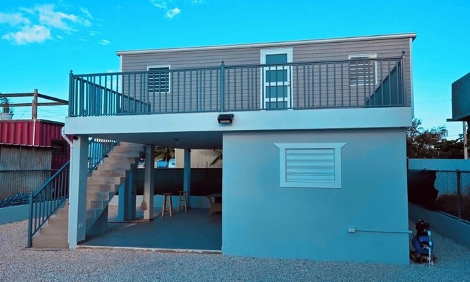 Aguirre House | Sea Breeze