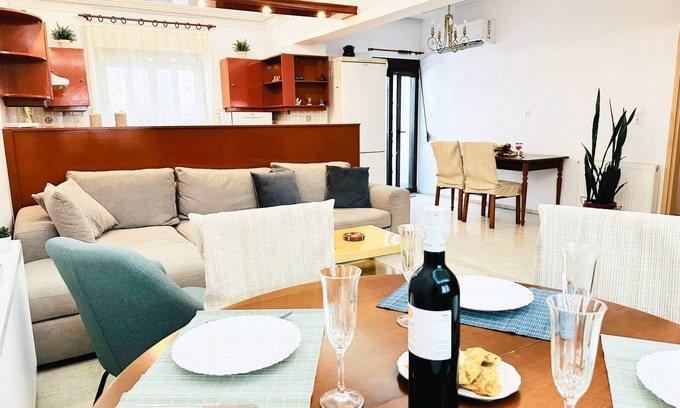 Koum Kapi Apartment | Sea Breeze Sanctuary-1bd 3pl 1ba - 90m To Sea