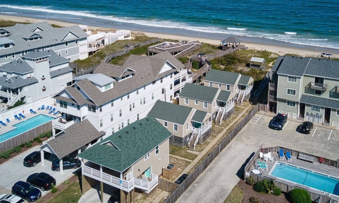 Kill Devil Hills Cottage | Sea Captain's Cottage 3 (Oceanfront Cottage Court)