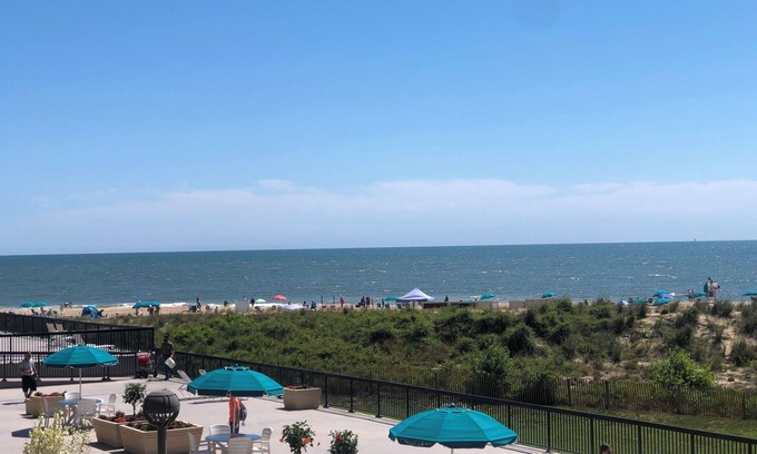 Bethany Beach Condo | Sea Colony Oceanfront 1 Bedroom Condo Beautiful View