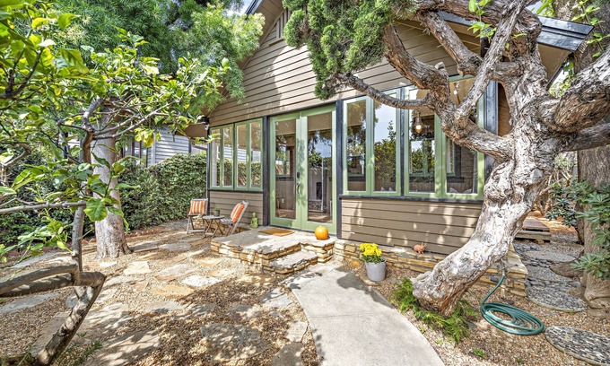 Laguna Beach House | 'Sea Cottage' Steps from beach, popular restaurants & shops.