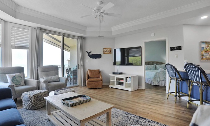 North Forest Beach Condo | Sea Crest 2509 - Beautiful 5th Floor Condo with Breathtaking Ocean Views!