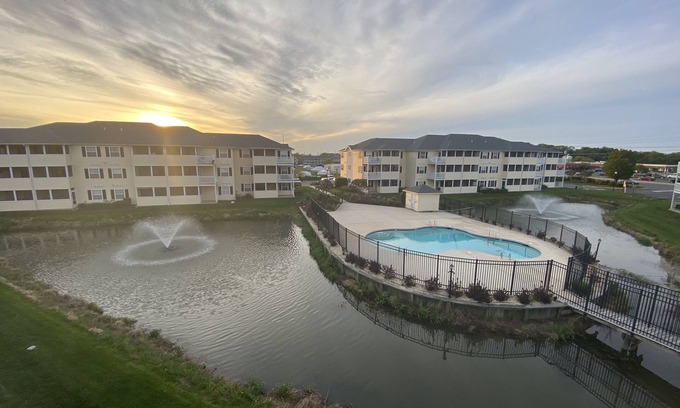 Rehoboth Beach Condo | Sea-duced by the Sea! 2 bed 2 bath condo minutes from everything!