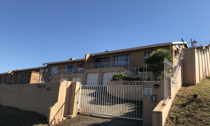Scottburgh Apartment | Sea-Esta Scottburgh Self Catering Apartment