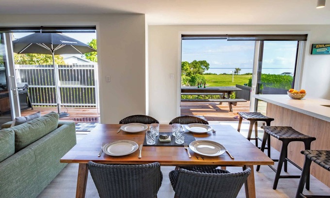 Pohara House | Sea Esta Summary: Sea