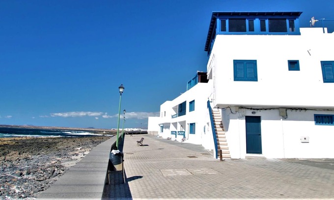 La Santa Apartment | Sea Front Casa Blas - Three Bedroom Apartment, Sleeps 5