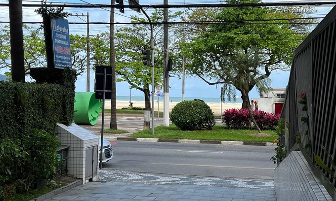Gonzaga Apartment | Sea Front Condominium with Garage and Wi-Fi, Gonzaga
