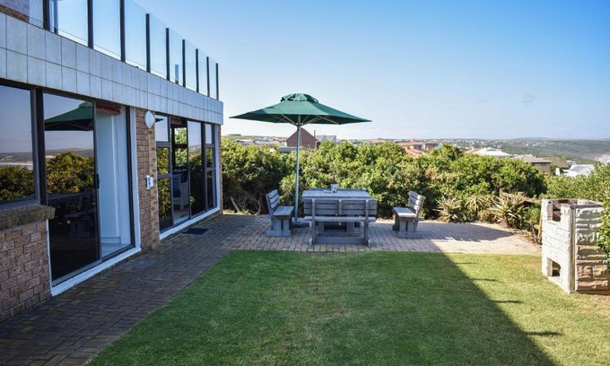 Boggoms Bay Apartment | Sea Gem with a stunning view