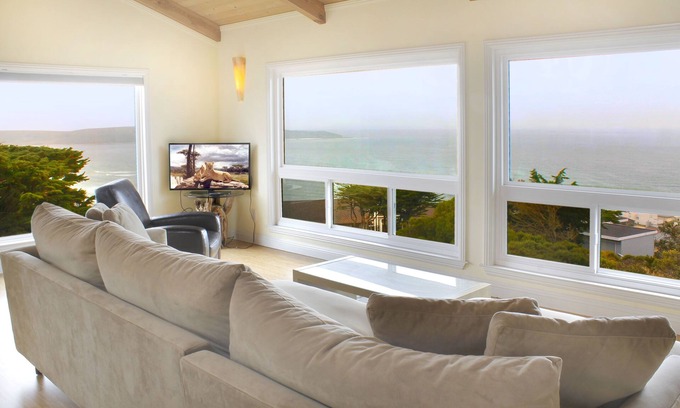 Dillon Beach House | Sea Haven – Stylish One-Level Contemporary Retreat Overlooking the Pacific