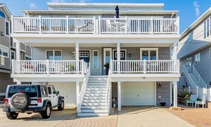 Townsend's Inlet Condo | Sea Isle City Escape in Townsends Inlet 4BR/2.5B