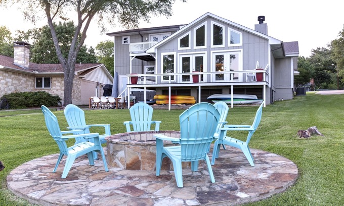 Gun Barrel City House | Sea La Vie Lake Front 3BR 3BA Retreat