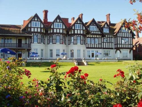 Overstrand Hotel | Sea Marge Hotel