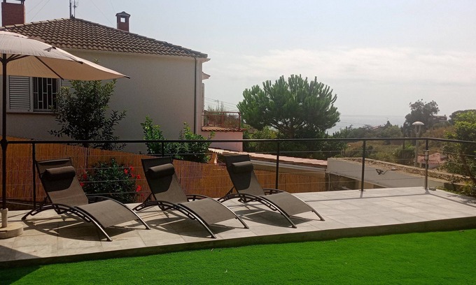 Arenys de Mar Apartment | Sea & Mountain - New refurbished Apartment