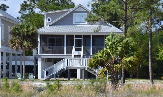 Carrabelle House | 'Sea Palms' - Luxury 5 Bedroom Beachfront Home