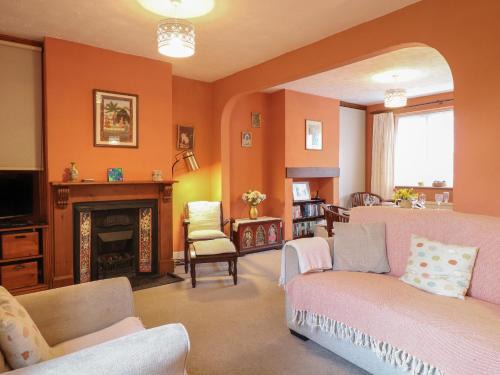 Pakefield House | Sea Pearl