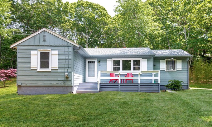 Shelter Island Heights House | Sea Pine Cottage