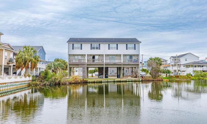 Cherry Grove Beach Apartment | Sea Pond Villa Unit 3