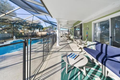 Fort Bay House | Sea-renity Home