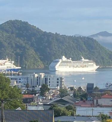 Picton Apartment | Sea-Renity Picton, Apt A