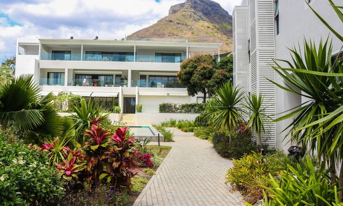 La Mivoie Apartment | Sea Rock - Penthouse