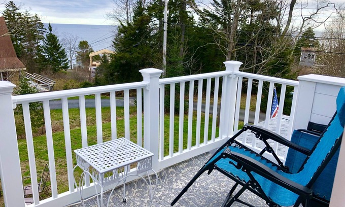 Mid-Coast and Islands House | Sea Rose Cottage - Cozy, Comfortable, Ocean Views on Orr's Island, Harpswell, ME