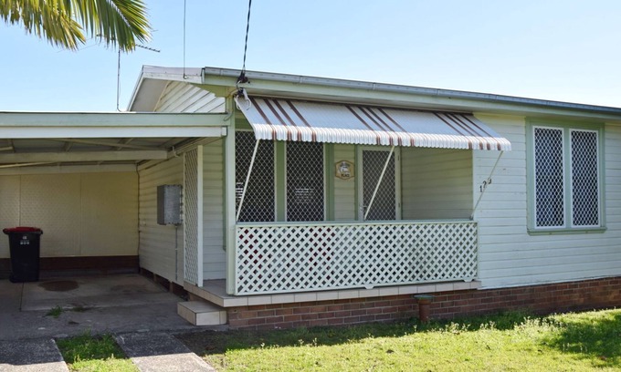 South West Rocks House | Sea Salt Cottage - Orginal 1950s cottage