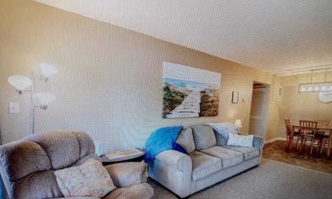 Heron Harbour Isle Condo | Sea Scape 1Br Condo