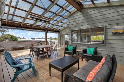 Ruakaka House | Sea Serenity - Ruakaka Holiday Home
