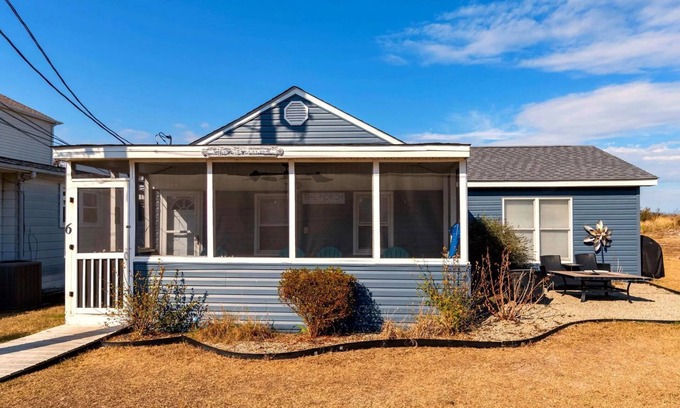 Delaware Beaches House | "Sea Shanty" Charming 3-bedroom cottage in Broadkill Beach, WiFi, Steps to Beach