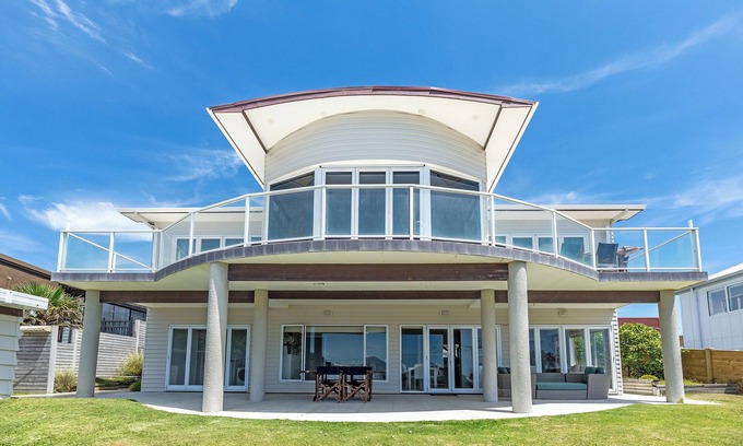 Waihi Beach Cottage | Sea Shells By The Shaw - Waihi Beach Holiday Home
