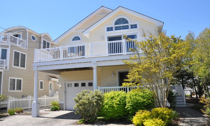Avalon House | Sea Shore Home! Steps away from beach, boardwalk and entertainment.