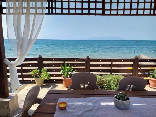 Nea Khili House | Sea Side House