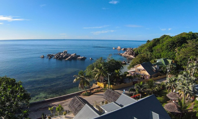 Anse Bois de Rose Apartment | Sea Splash & La Petite Maison