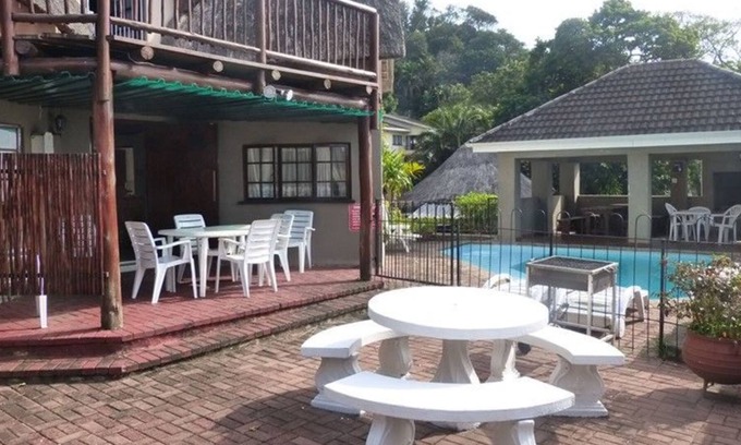 Margate Beach House | Sea Spray - Beautiful private Unit with swimming pool