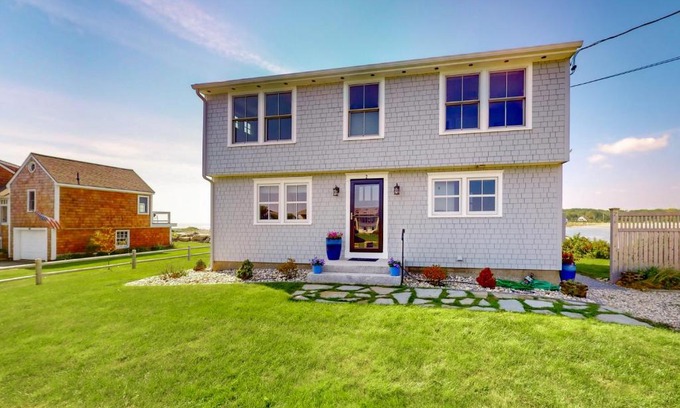 Biddeford House | Sea Spray Cove