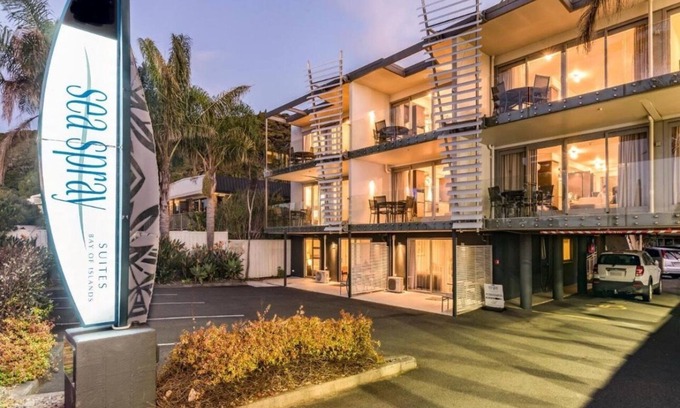 Paihia Apartment | Sea Spray Suites - Paihia Beachfront Complex -Unit 11