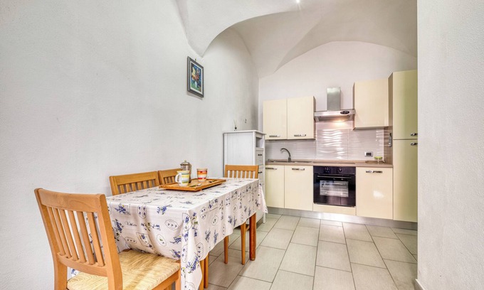 Borghetto Santo Spirito Apartment | Sea Stone - 100m From The Sea, Borghetto Santo Spirito, Italy