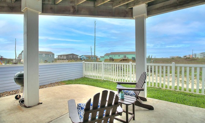 Sand Point Apartment | Sea the View Casita with ADA access