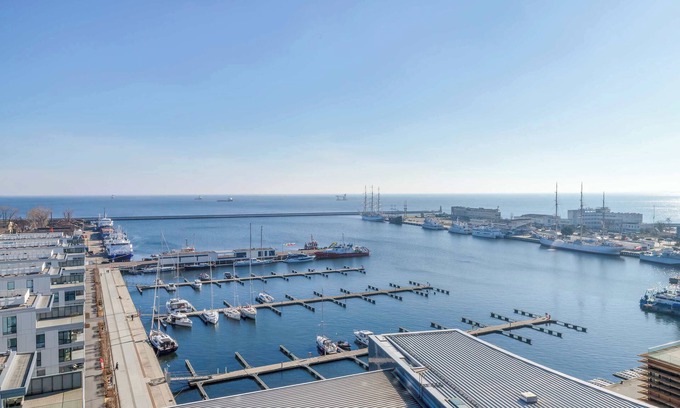 Srodmiescie Apartment | Sea Towers 6B | Modern Apartment | View