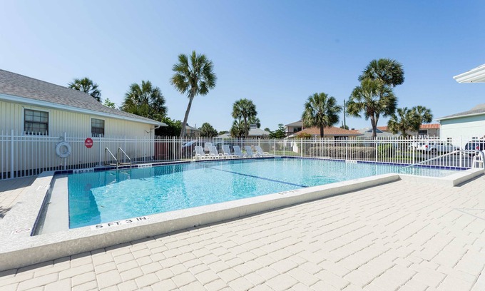 Surfcrest Village Condo | Sea Urchin 39 | Pet Friendly, Great Beach Escape!