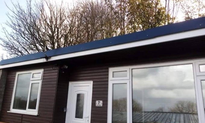 Bucks Cross Ski Chalet | Sea Valley Chalet, Bideford Bay
