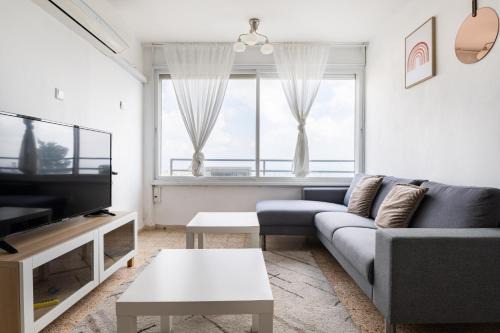 Haifa Apartment | Sea view 2 bedroom apartment