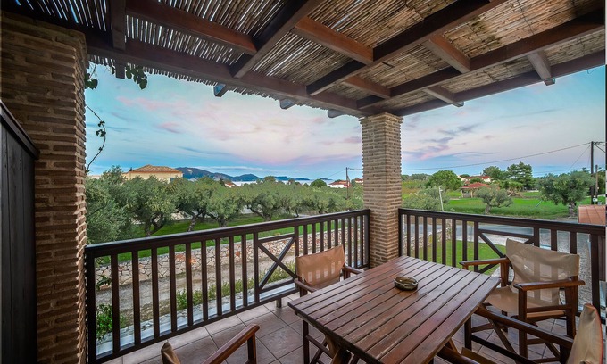 Porto Koukla Apartment | Sea view apartment at 250 m from the beach