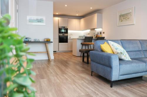Constantine Bay Apartment | Sea view apartment, first floor