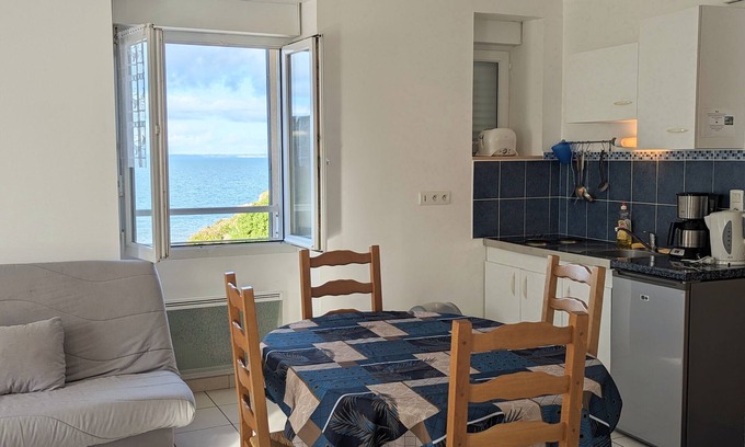 Planguenoual Apartment | Sea view apartment close to restaurant and hiking trail