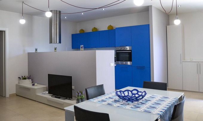 Senigallia Apartment | Sea view apartment in the hills in Senigallia with balcony