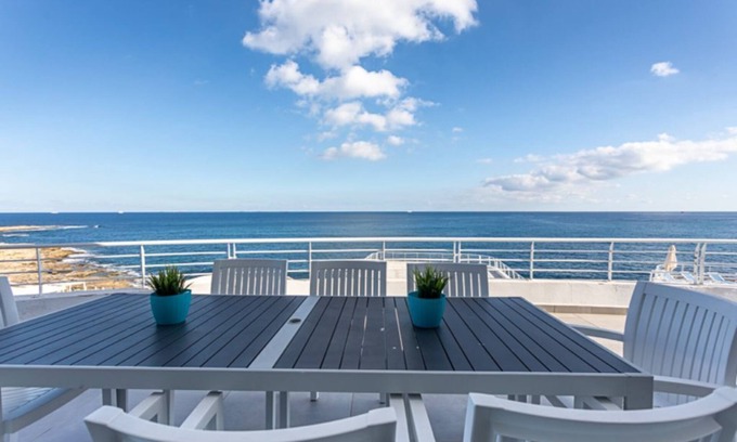 San Tumas Apartment | Sea-View Apartment at WatersEdge Complex with two pools