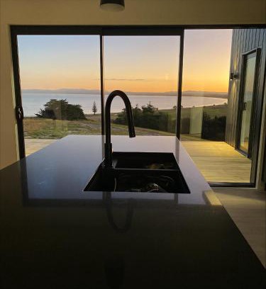Karkari Peninsula House | Sea View Cabana